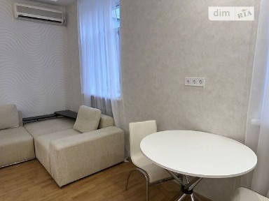 Довготривала оренда 2к квартири на пл. Соборна 7А • ID 34999815