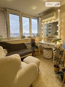 Продаж 5к квартири 105 кв. м на вул. Сонячна Набережна 26 • ID 35000206
