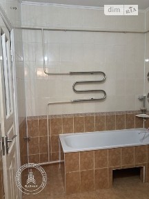Продаж 2 поверхового будинку з верандою і ділянкою на 1.82 сотки, 82.4 кв. м, 4 кімнати, на вул. Святослава Хороброго 28 • ID 35000390