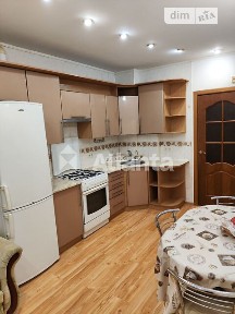 Продаж 2к квартири 70 кв. м на вул. Євгена Чикаленка • ID 35000652