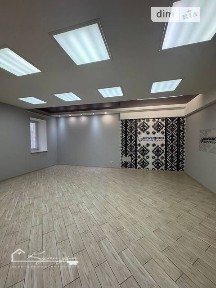 Здається комерційне приміщення на вул. Молодіжна 2, площа 167 кв. м • ID 35000642
