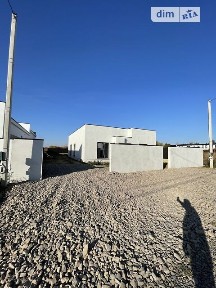 Продаж 1 поверхового будинку з ділянкою на 7 соток, 138 кв. м, 3 кімнати, на вул. Рівна • ID 35000598