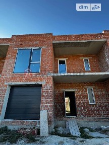 Продаж 2 поверхового таунхауса з ділянкою на 1.8 сотки, 113 кв. м, 3 кімнати, на Наварія • ID 35003388