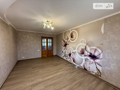 Продаж 3к квартири 66 кв. м на вул. Паркова 11 • ID 35004124