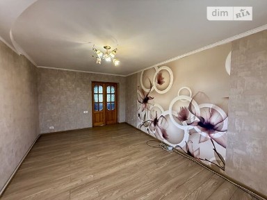 Продаж 3к квартири 66 кв. м на вул. Паркова 11 • ID 35004124