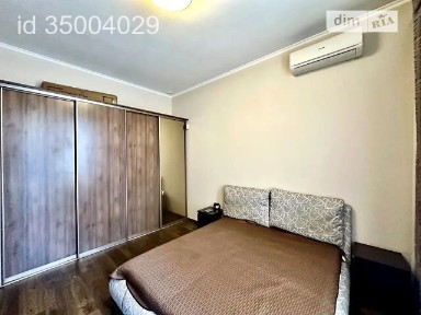 Продаж 2к квартири 58 кв. м на вул. Велика Житомирська 31 • ID 35004029