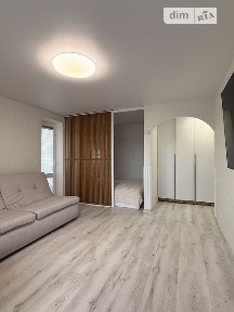 Продаж 1к квартири 39 кв. м на вул. Шатила 3 • ID 35003976