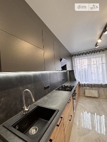 Продаж 3к квартири 67 кв. м на вул. Шатила • ID 35003975