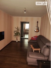 Продаж 2к квартири 47 кв. м на вул. Захисників України • ID 35003877
