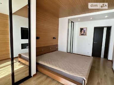 Продаж 2к квартири 73.2 кв. м на вул. Боголюбова 14 • ID 35003633
