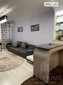Продаж 2к квартири 70.8 кв. м на вул. Кирилівська 115 • ID 35003569
