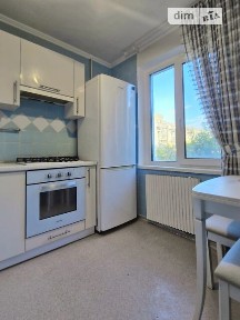 Продаж 2к квартири 45 кв. м на вул. Озерна (Оболонь) 10 • ID 35003274