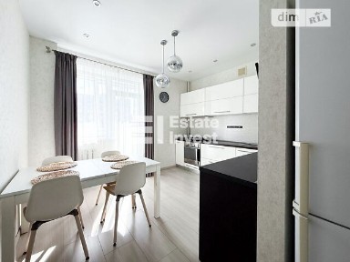Продаж 2к квартири 80 кв. м на вул. Кричевського 33 • ID 35003545