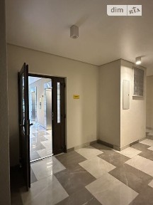 Продаж офісного приміщення 75 кв. м. на 1 поверсі на просп. Князя Ярослава Мудрого 17А, багатоповерхова будівля • ID 35004307