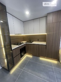 Продаж 3к квартири 82 кв. м на вул. Сахарова Андрія Академіка 10 • ID 35003476