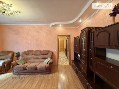 Продаж 2к квартири 65 кв. м на вул. Черняхівського 28А • ID 35003267