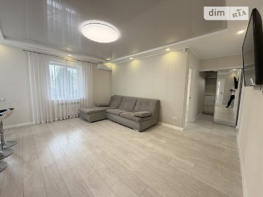 Продаж 2к квартири 70 кв. м на вул. Зелена • ID 35003189