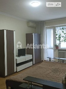 Продаж 3к квартири 56 кв. м на вул. Небесної Сотні • ID 35003226