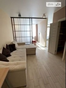 Продаж 2к квартири 42 кв. м на вул. Університетська 1Ч • ID 35001499