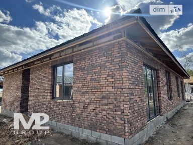 Продаж 1 поверхового дуплекса з ділянкою на 2.5 сотки, 85 кв. м, 3 кімнати, на вул. Успішна • ID 35002599