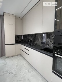 Продаж 2 поверхового таунхауса з ділянкою на 2 сотки, 85 кв. м, 3 кімнати, на пр. Весняний • ID 35003158