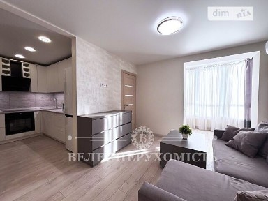 Продаж 1к квартири 45 кв. м на вул. Жулянська 2В • ID 35004986