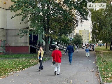 Здається комерційне приміщення на просп. Червоної Калини 103, площа 41 кв. м • ID 35004873