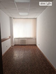 Здається комерційне приміщення на вул. Зарічанська 34, площа 10.5 кв. м • ID 35004576