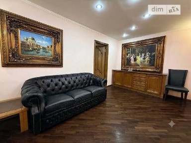 Здам подобово 2к квартиру на вул. Словацького 10, кв. 26 • ID 35005132