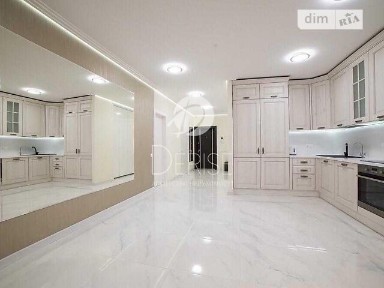 Продаж 2к квартири 131.7 кв. м на вул. Ділова 2 • ID 35005148