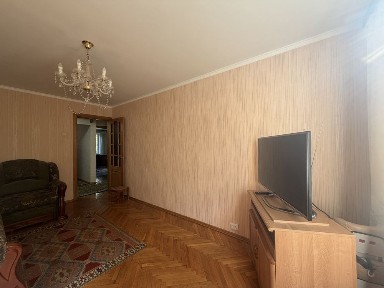 Здам 3к 70 кв. м, вул. Липківського ( Урицького) 28. ст м Вокзальна. Солом'янська пл.