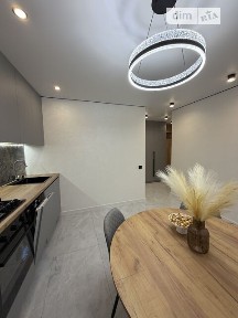 Продаж 2к квартири 64 кв. м на вул. Київська • ID 35005516