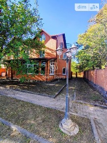 Продаж 3 поверхового будинку з ділянкою на 7.8 сотки, 293.6 кв. м, 5 кімнат, на вул. Грушевського 8 • ID 35006006