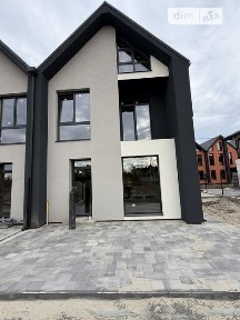 Продаж 2 поверхового таунхауса з ділянкою на 2.3 сотки, 114 кв. м, 4 кімнати, на вул. Паркова • ID 35007603
