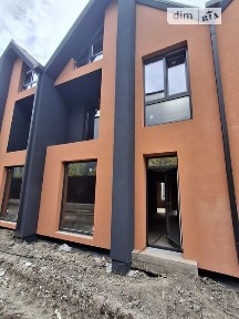 Продаж 2 поверхового таунхауса з ділянкою на 1.3 сотки, 107 кв. м, 4 кімнати, на вул. Парникова • ID 35007539