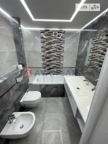 Продаж 2к квартири 66 кв. м на вул. Смілянська 122/3 • ID 35009873