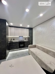 Продаж 3к квартири 83 кв. м на вул. Сахарова Андрія Академіка 10 • ID 35009183
