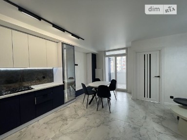 Продаж 2к квартири 83 кв. м на просп. Злуки • ID 35008319