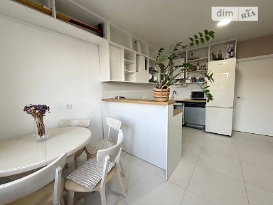 Продаж 3к квартири 89.5 кв. м на вул. Молодіжна 32 • ID 35005701
