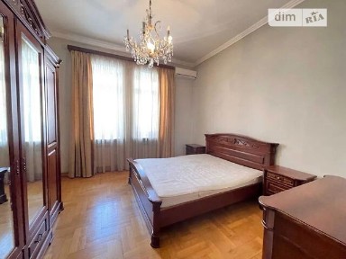 Продаж 3к квартири 125 кв. м на вул. Саксаганського 29 • ID 35007979