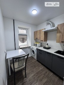 Продаж 1к квартири 20.3 кв. м на вул. Поштова 3 • ID 35007885