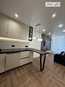 Продаж 3к квартири 57 кв. м на вул. Юліана Пелеша 4 • ID 35007796