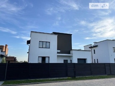 Продаж 2 поверхового будинку з ділянкою на 5 соток, 167 кв. м, 5 кімнат, на вул. Степана Бандери • ID 35009247