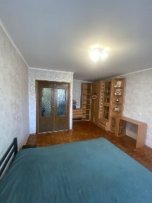 Продам 1 кімнатну квартиру, вул. Кравчука