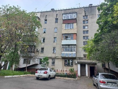 До центру - рукою подати: затишний спецпроект у чудовому районі. Сквер Гамова.