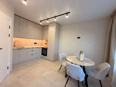 Таунхаус з ремонтом 35м2 + 15м2 двір - 53000$