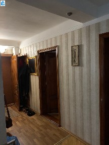 Простора 2-к 62м. 3 станції метро в пішій доступності.