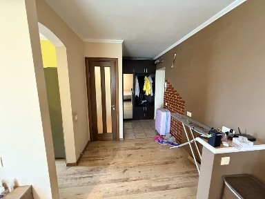 Продаж 1-к квартири 7/9 вул Космонавтів