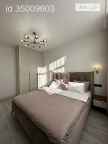 Продаж 1к квартири 43 кв. м на вул. Краснова 1Ж • ID 35009603