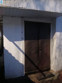 Здам пів будинку, Інтернат